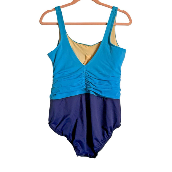 Lands End Sz 12 One Piece Tank Swimsuit Ruched Support Simming Beach Cruise - Picture 2 of 9